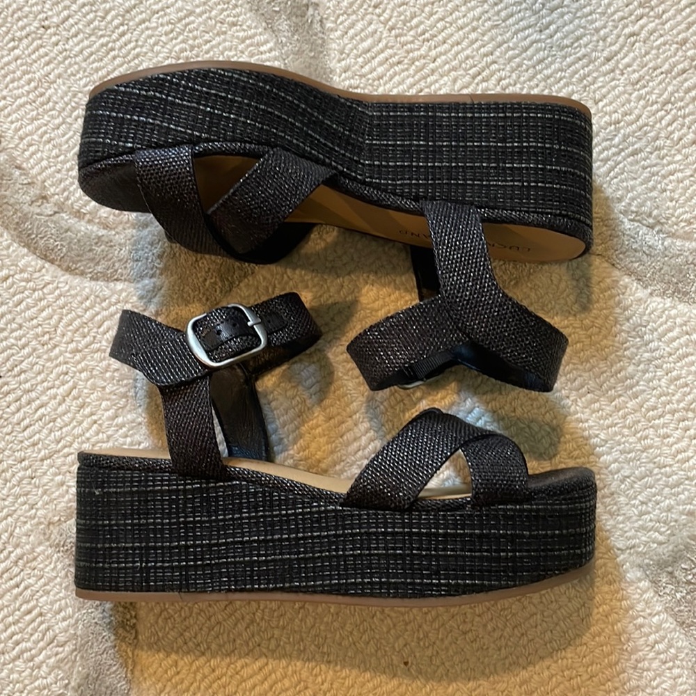 Lucky Brand platform sandals